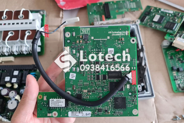 Board mạch rơ le ABB REF615