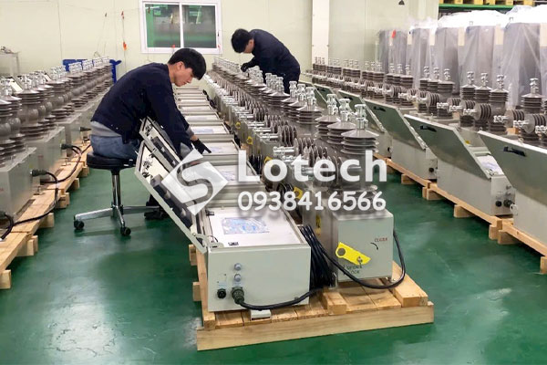 Kiểm tra tủ điều khiển trước khi xuất xưởng tại nhà máy Recloser ENTEC Hàn Quốc