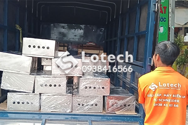 Lotech phân phối tủ điện inox 304 giá tốt - giao hàng tận nơi