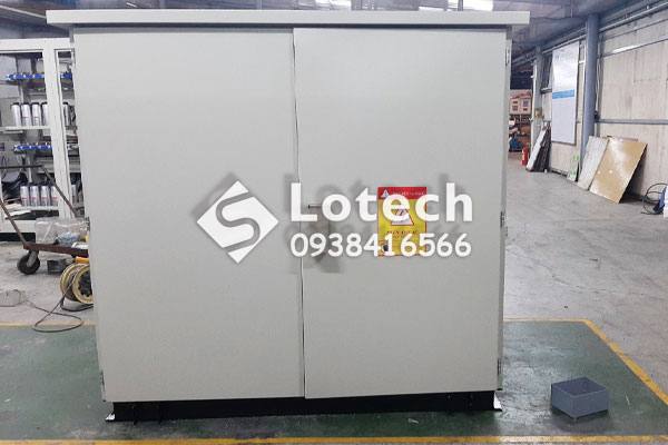Mặt trước vỏ tủ RMU 4 ngăn ABB