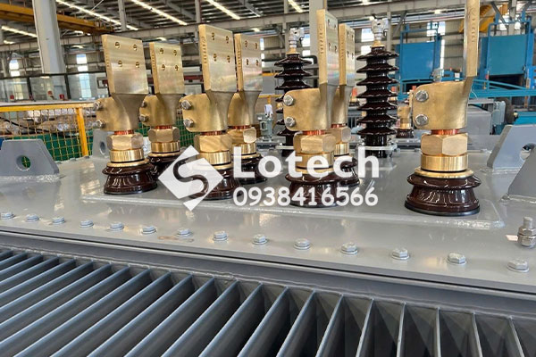 Sứ cao - Sứ hạ máy biến áp 4000kVA THIBIDI
